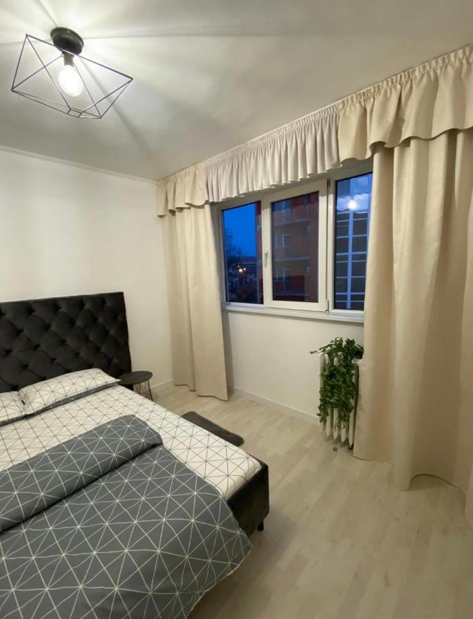 Talina Apartament Oradea Exterior foto